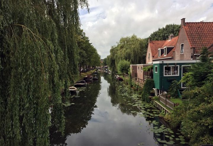 Canal Edam