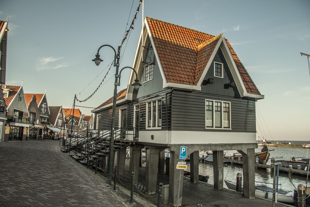 volendam 9